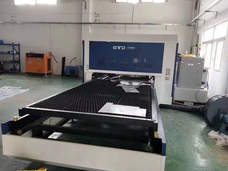 光纖激光切割機(jī)與線切割的優(yōu)缺點(diǎn)對(duì)比