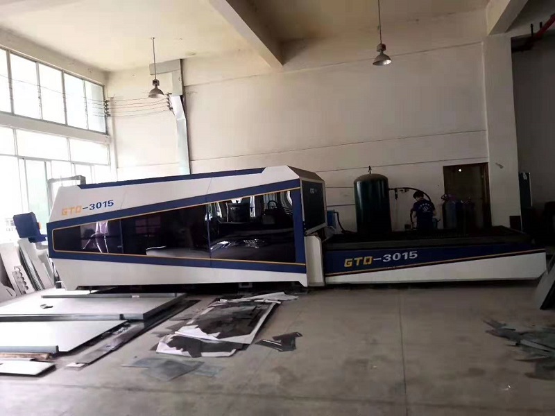 光纖激光切割機光電轉化率高的原因