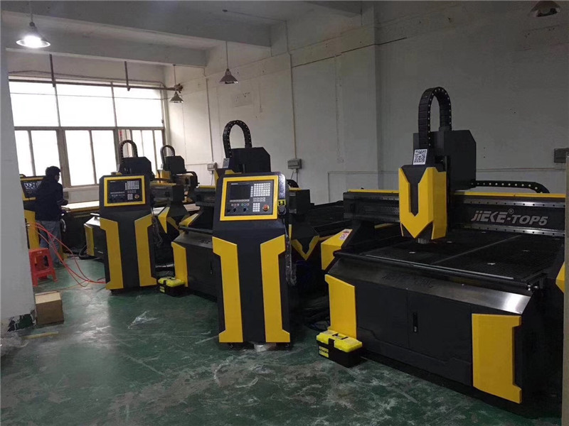 四川XX標(biāo)識制作有限責(zé)任公司