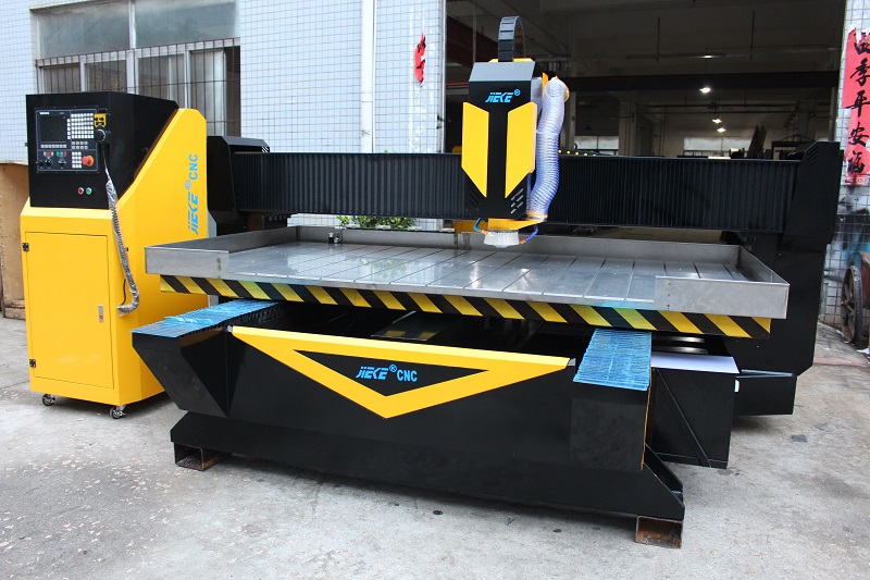 質(zhì)量好的鋁板雕刻機(jī)有哪些優(yōu)勢特點(diǎn)