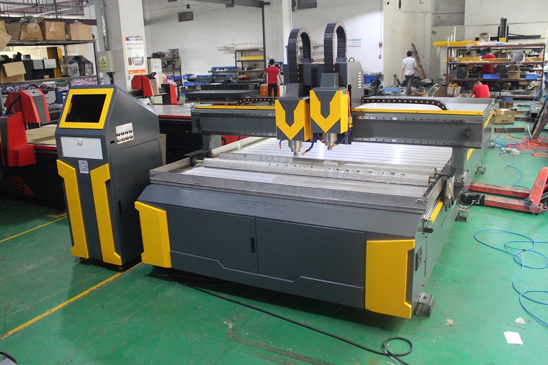 鋁單板雕刻機和轉塔沖哪個好