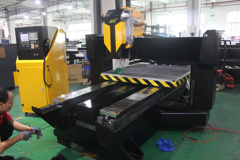 杰克鋁板雕刻機 銷售結(jié)束我們的服務(wù)才剛開始